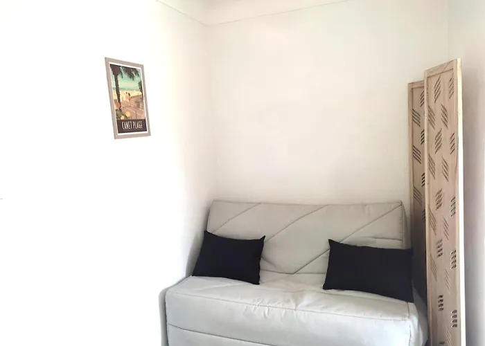 Bright 8 Minutes Walk From The Apartamento *