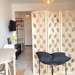 Апартаменты Bright 8 Minutes Walk From The *